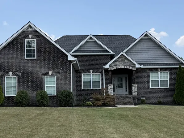 1043 Founders Ln, Portland, TN 37148
