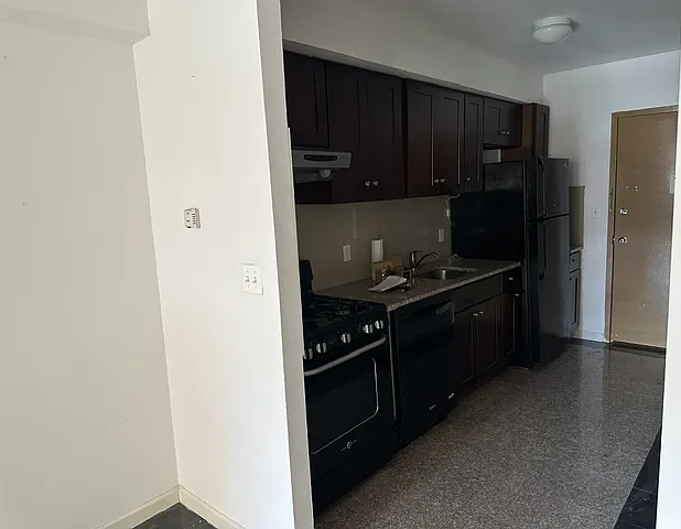 23-20 30th Dr #2CC — Photo 2
