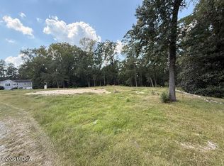 112 Magnolia Dr, McIntyre, GA 31054