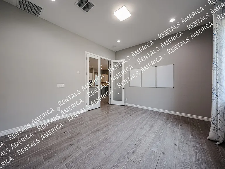 3504 E Herrera Dr — Photo 20