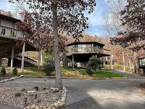 4th image of 110 Topsider Dr