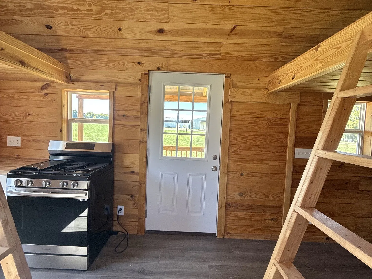 1 bed, 1.0 bath, 250 sqft, $700 — Photo 3