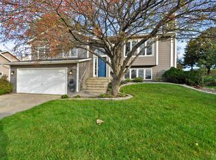 2421 62nd St NW, Rochester, MN 55901