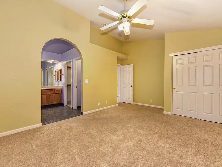 104 Estabrook Way — Photo 7