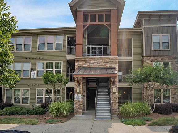 2nd image of 2013 Copper Leaf Way #108