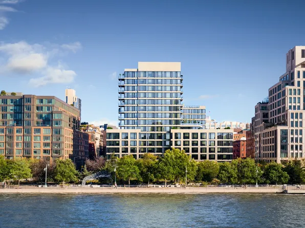 450 Washington Street image 1 of 21