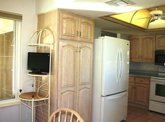 4th image of 666 S Saguaro Way