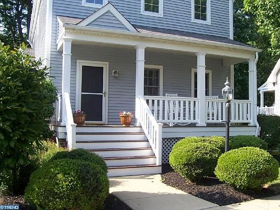 2nd image of 631 Huntington Dr