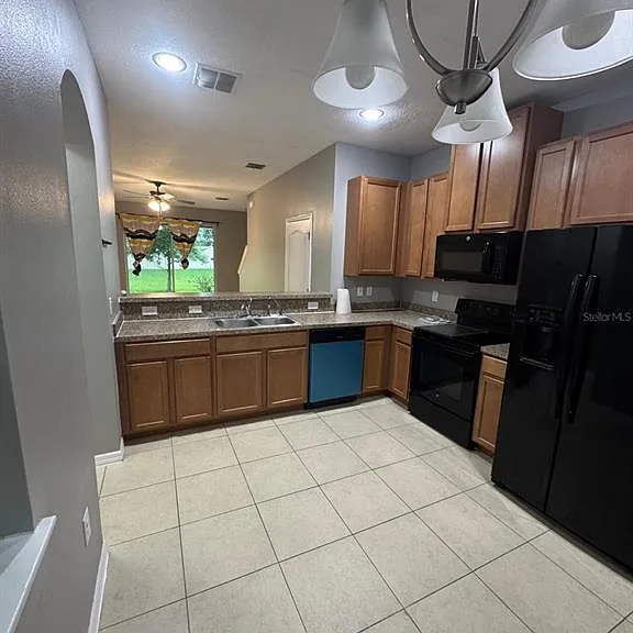 2121 Broadway View Ave — Photo 3
