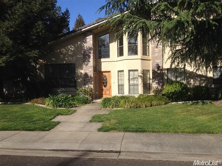 1st image of 18497 Ironstone St