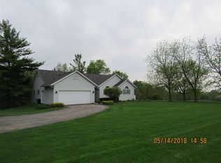 3329 W Montague Rd, Leaf River, IL 61047