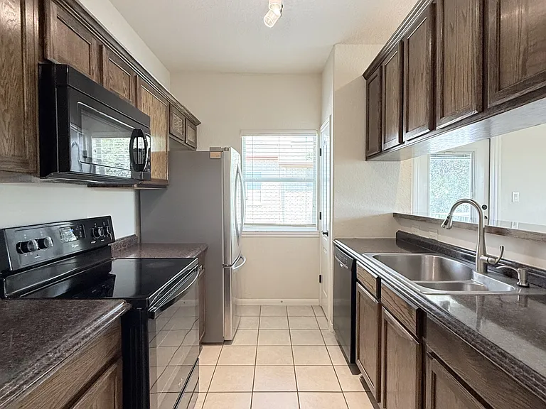 1271 E Common St #1271 — Photo 8