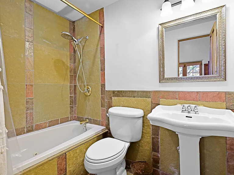 231A W Manhattan Ave — Photo 22