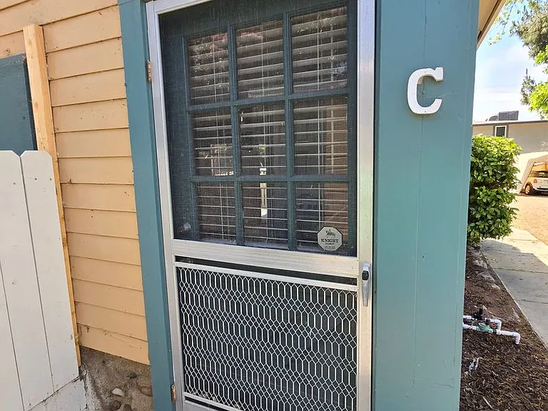 1662 S Juniper St S #C — Photo 7