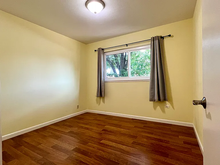 3708 Mauney Ct — Photo 16