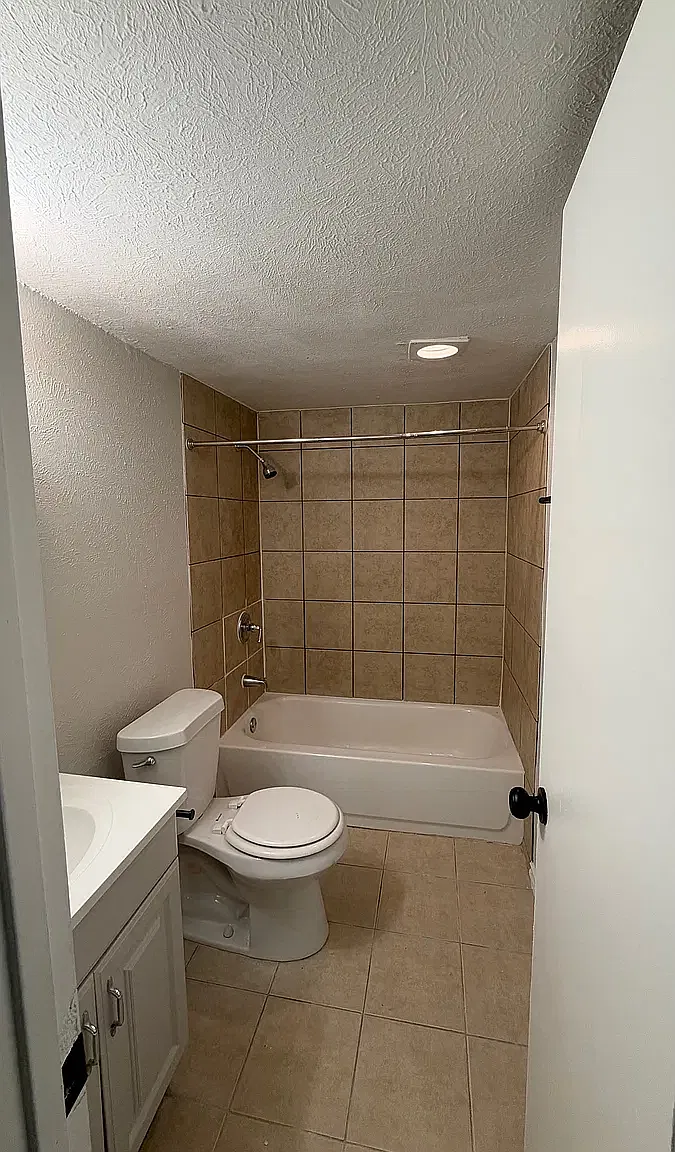 4 bed, 1448 sqft, $2,250 — Photo 4