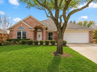 1116 Carousel Dr, Bedford, TX 76021