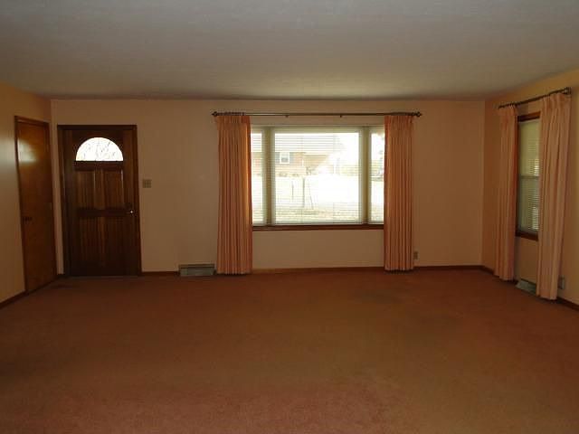 2nd image of 1045 Dana Dr