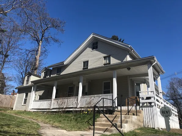 13 Nonantum Pl #1R, Newton, MA 02458