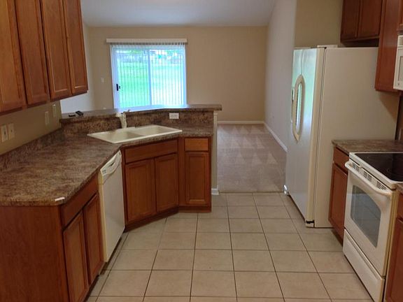 3rd image of 2486 Creekfront Dr