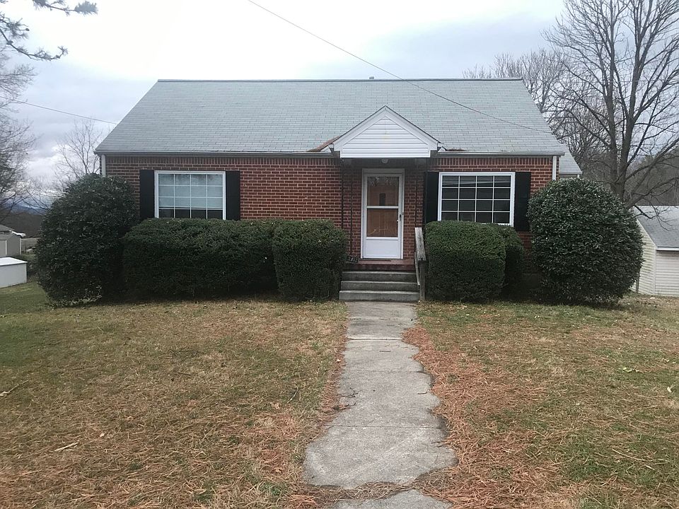 1st image of 3452 Westmoreland Dr
