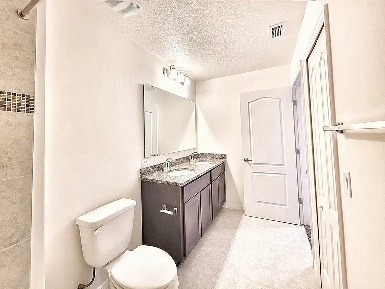 12523 NW 7th Pl — Photo 25