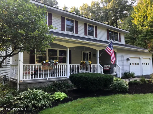 10 Bear Cub Crossing, Saratoga Springs, NY 12866