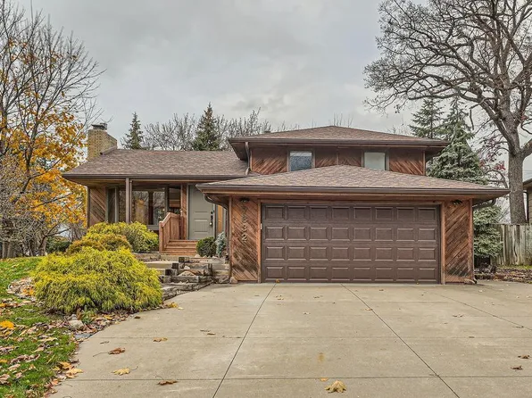 7632 Viewcrest Ln, New Hope, MN 55427