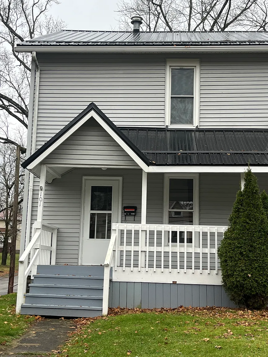 101 W Ridge Ave photo 1