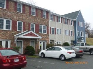 60 Fox Meadow Rd APT E, Leominster, MA 01453