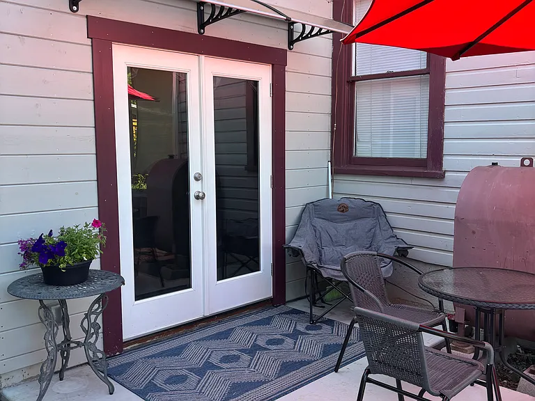 74 Cloman Ave #C — Photo 2