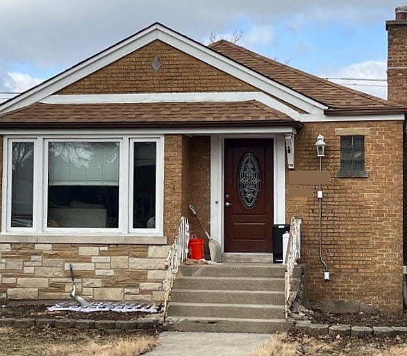 1st image of 9404 S Millard Ave