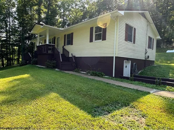2076 Birds Run Rd, Route, WV 26330