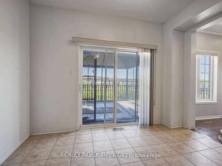 15 Roundstone Dr — Photo 29