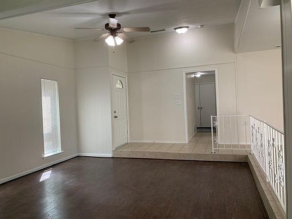 2nd image of 713 Kingsbridge Dr