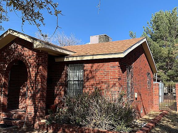 2nd image of 2108 Milburn Ave