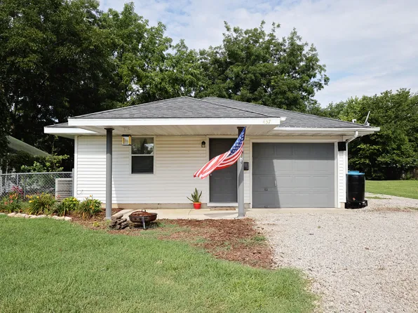 437 S Clay Street, Marshfield, MO 65706