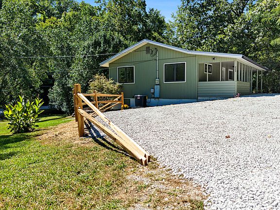 4th image of 228 Laurel Valley Rd