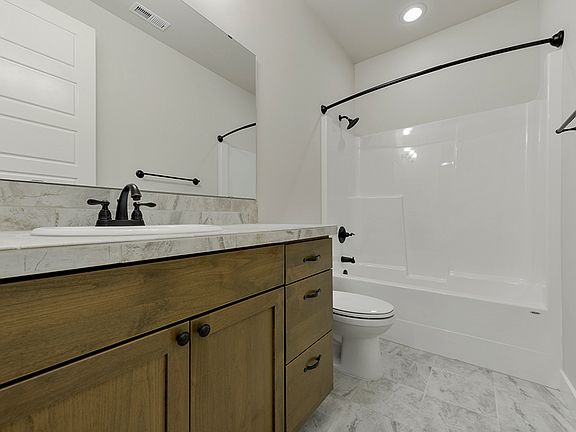 McKenzie Bathroom