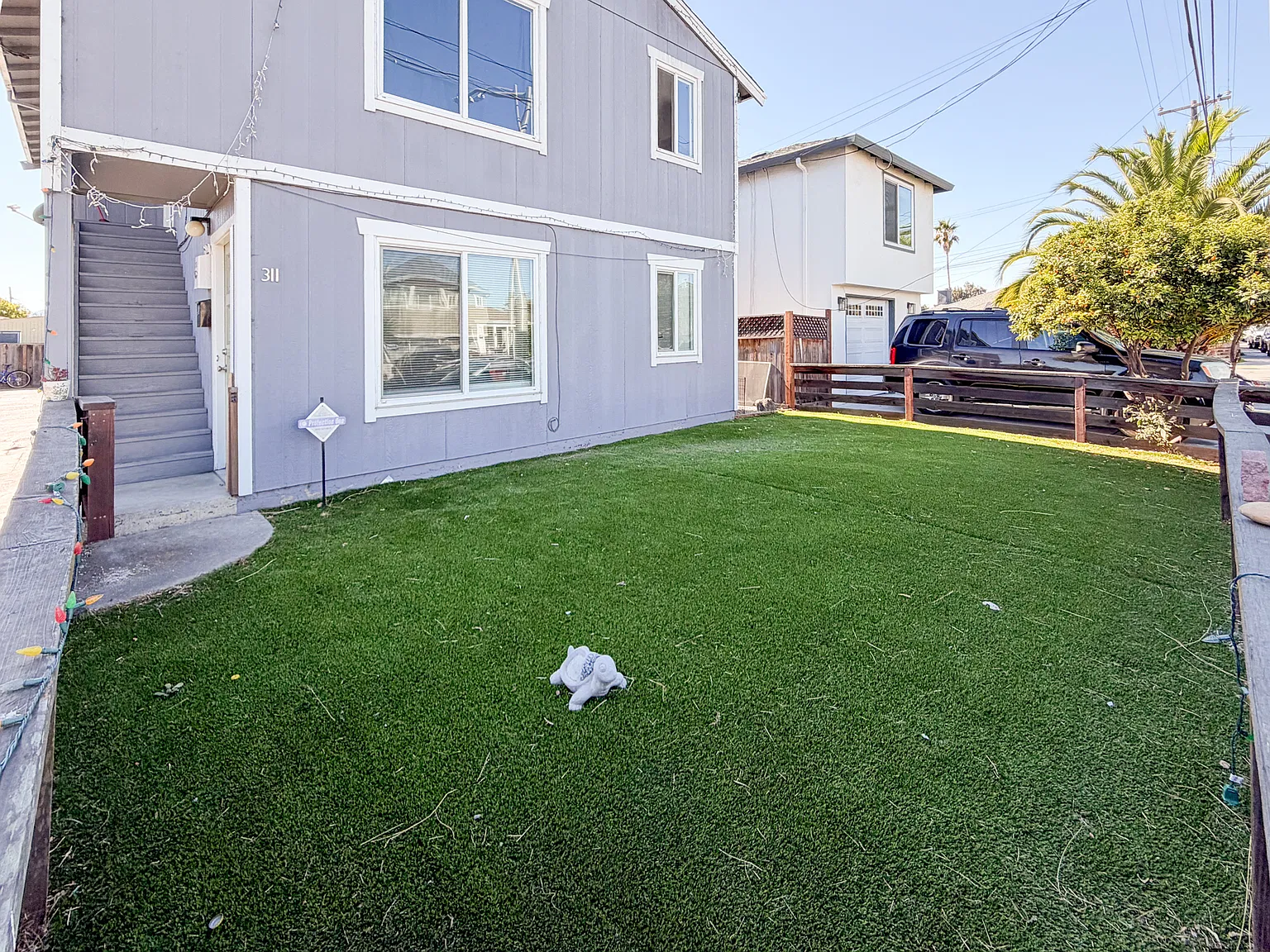 2 bed, 870 sqft, $3,700 — Photo 2