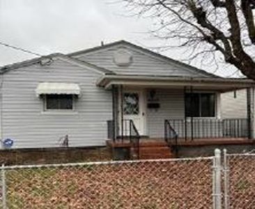 450 18th St, Dunbar, WV, 25064