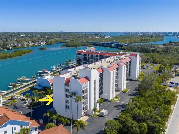 19111 Vista Bay Dr APT 202, Indian Shores, FL 33785