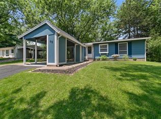 46 Orchard Hills Dr, Saint Peters, MO