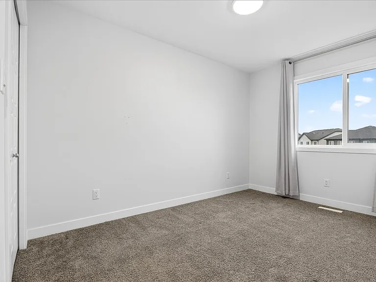 535 Paterson Way SW — Photo 33