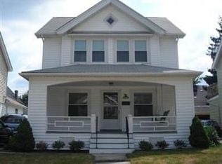 2059 Reveley Ave, Lakewood, OH 44107