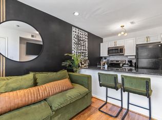 912 19th St NE #ID1037742P, Washington, DC 20002