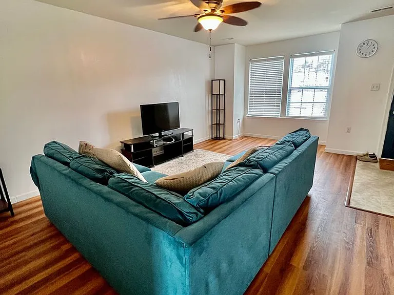 132 Hawks Run Rd — Photo 4