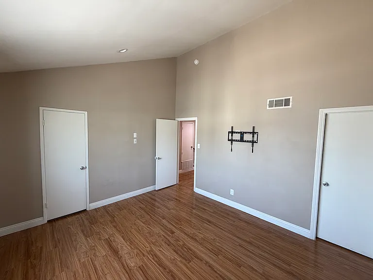 19355 Sherman Way #25 — Photo 12