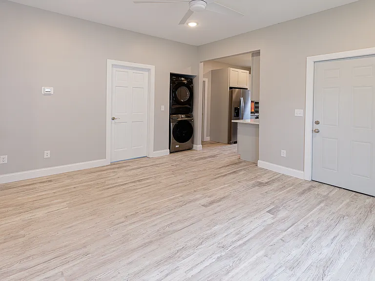 805 E Olive St #1 — Photo 10