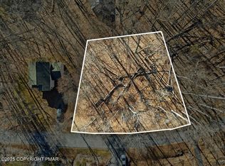 1667 Sec #7, Bushkill, PA 18324